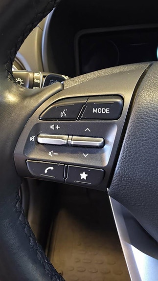 Hyundai Kona 12 of 30