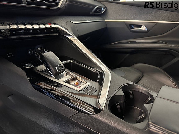 Peugeot 5008 25 of 30