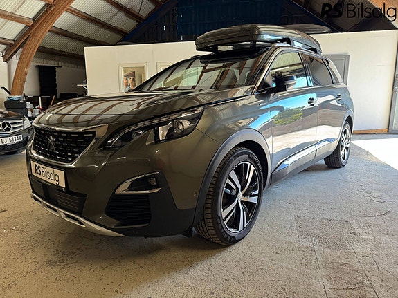 Peugeot 5008 2 of 30