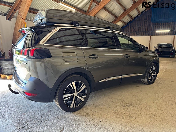 Peugeot 5008 9 of 30