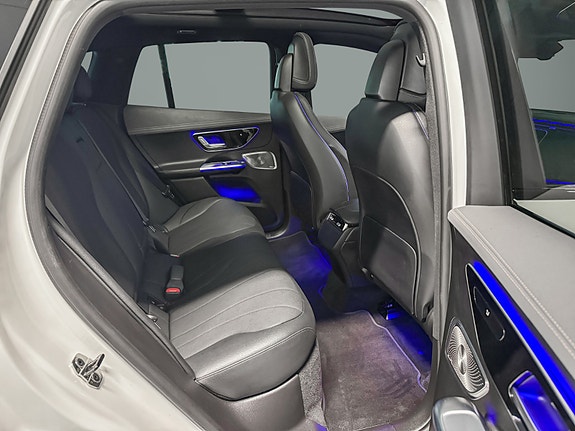 Mercedes-Benz EQE350 23 of 30