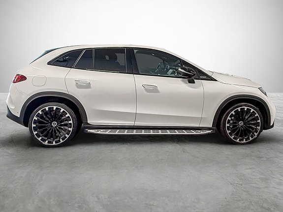 Mercedes-Benz EQE350 6 of 30