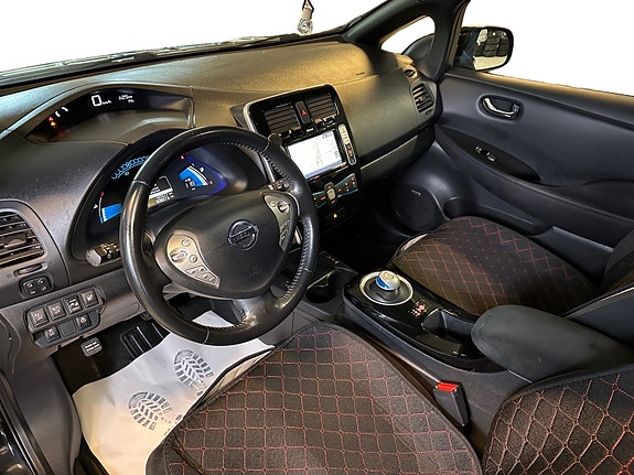 Nissan Leaf 9 of 30