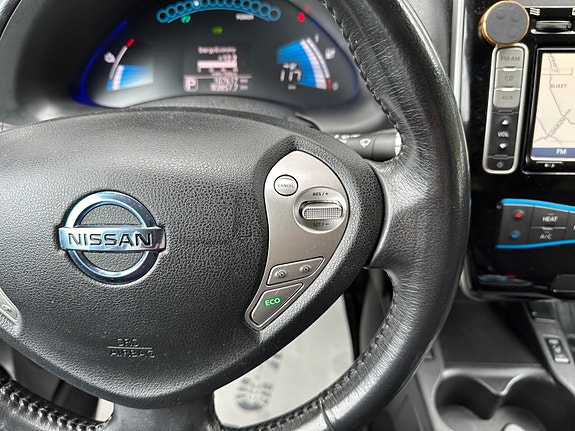 Nissan Leaf 13 of 30
