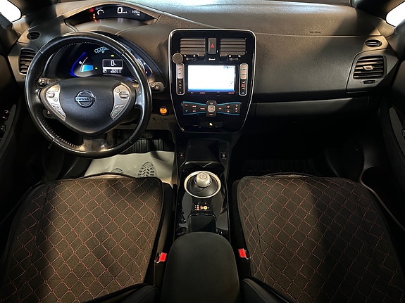 Nissan Leaf 15 of 30