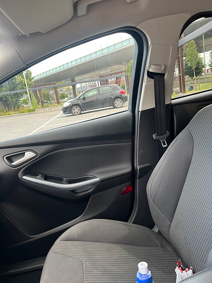 Ford Focus 14 of 21