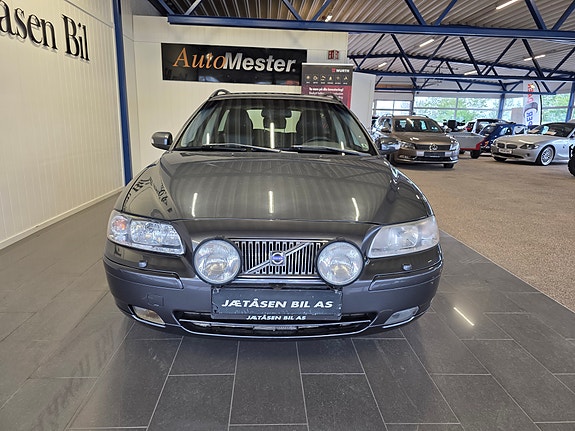 Volvo V70 7 of 20