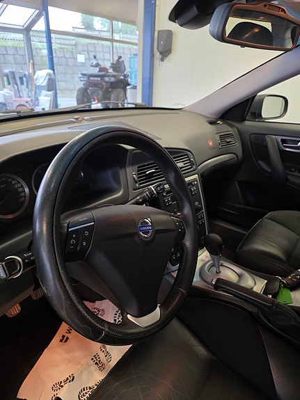 Volvo V70 13 of 20