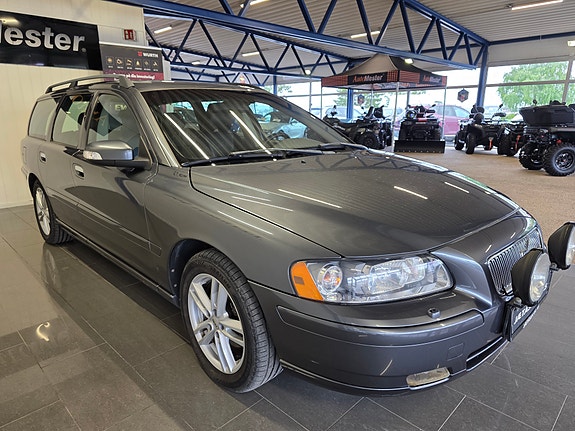 Volvo V70 6 of 20