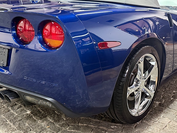 Chevrolet Corvette 6 of 19