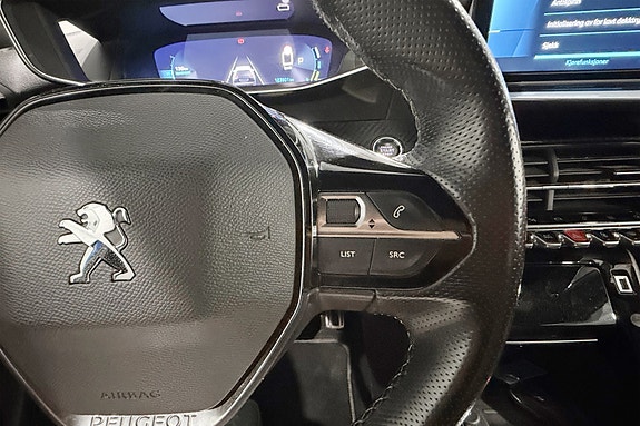 Peugeot e-2008 11 of 25