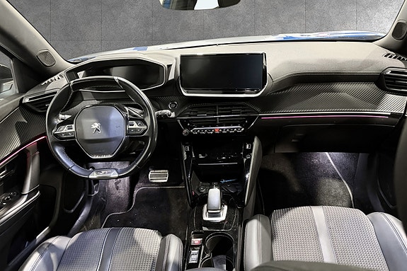 Peugeot e-2008 10 of 25