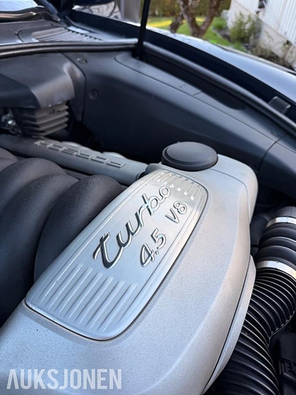 Porsche Cayenne 14 of 14