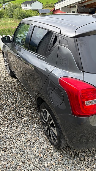 Suzuki Swift 25 of 29