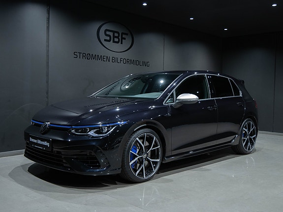 Volkswagen Golf VIII 3 of 25