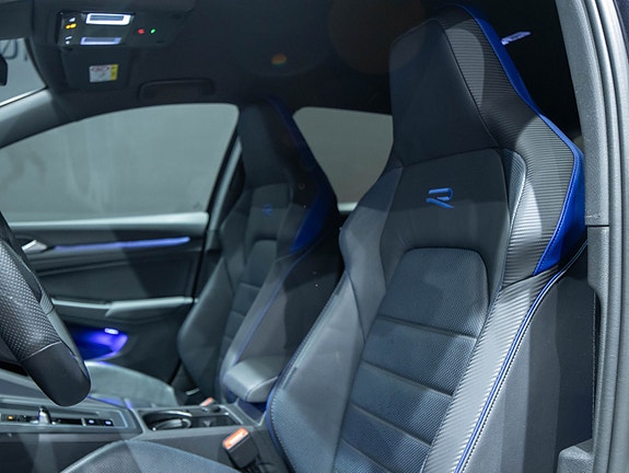 Volkswagen Golf VIII 7 of 25