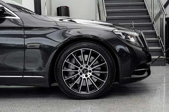 Mercedes-Benz S500 7 of 29