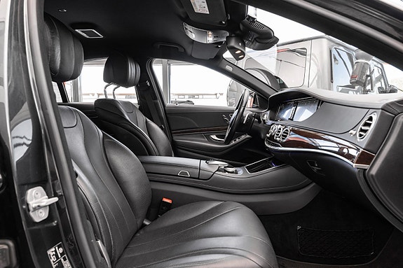 Mercedes-Benz S500 13 of 29