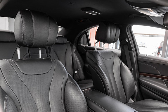 Mercedes-Benz S500 26 of 29