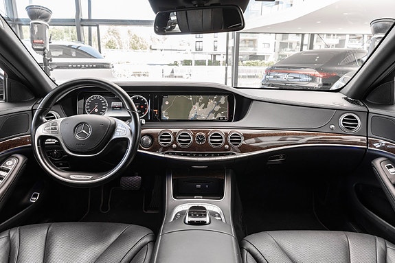 Mercedes-Benz S500 11 of 29