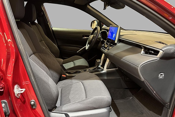 Toyota Corolla Cross 15 of 25