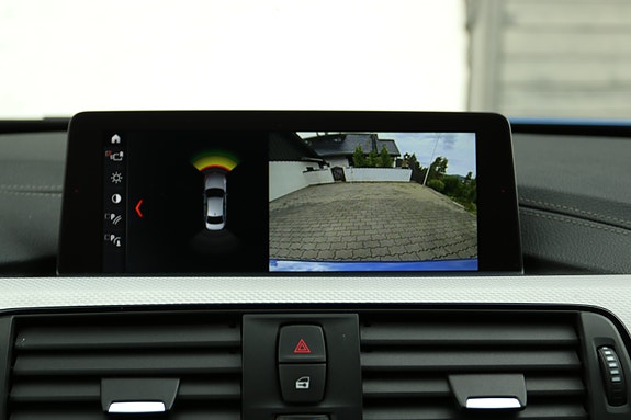 BMW 330e 20 of 30