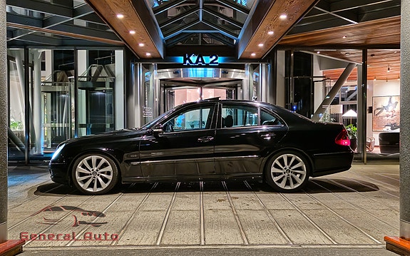 Mercedes-Benz E280 6 of 30