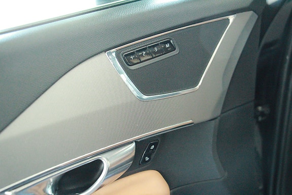 Volvo XC90 12 of 23