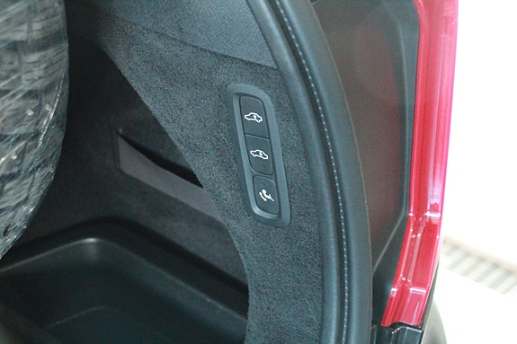 Volvo XC90 6 of 23