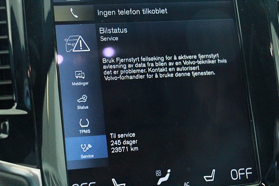 Volvo XC90 13 of 23