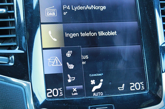 Volvo XC90 22 of 23