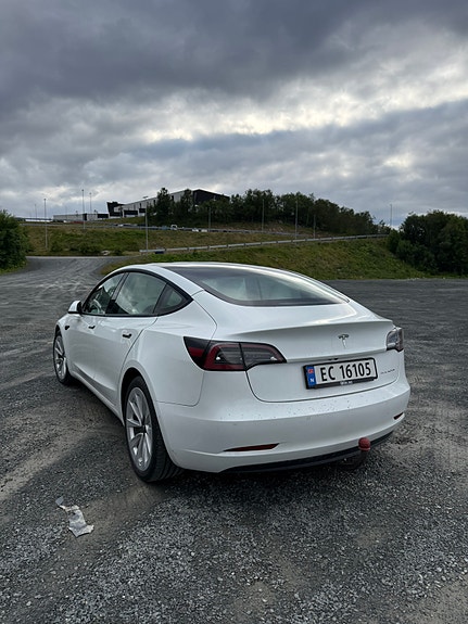 Tesla Model 3 3 of 13