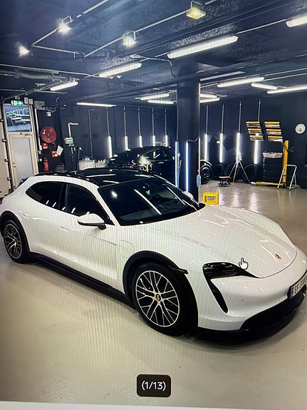 Porsche Taycan Cross Turismo 3 of 8