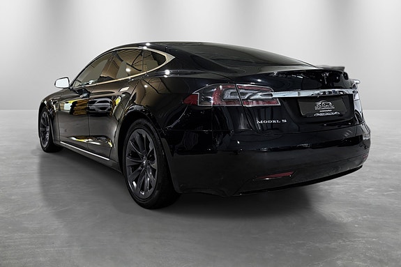 Tesla Model S 5 of 30