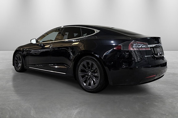 Tesla Model S 4 of 30