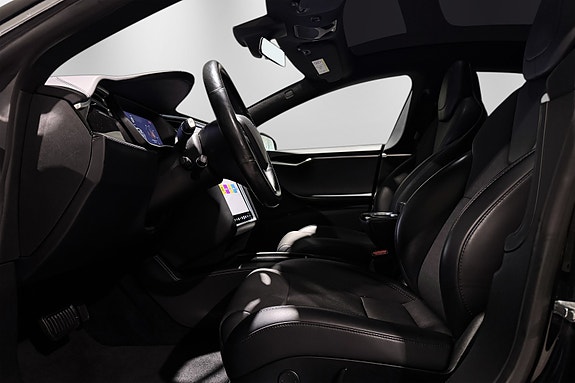 Tesla Model S 16 of 30
