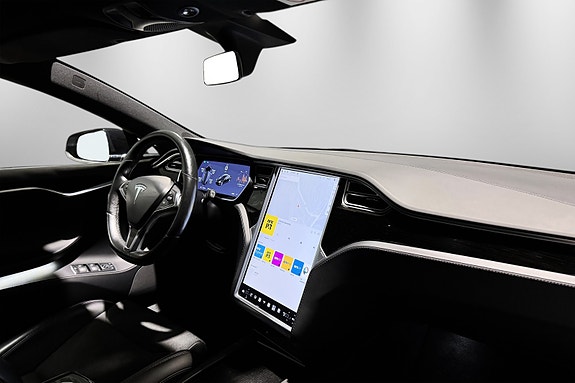 Tesla Model S 29 of 30