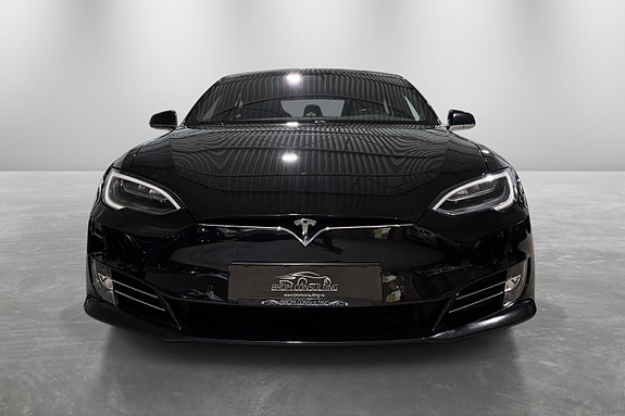 Tesla Model S 12 of 30