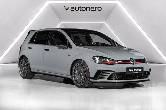 Volkswagen Golf VII
