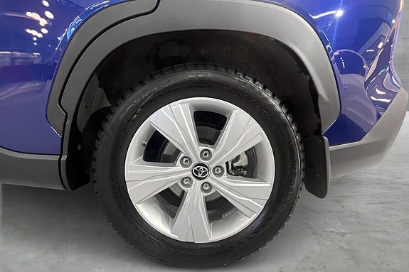 Toyota Corolla Cross 19 of 19