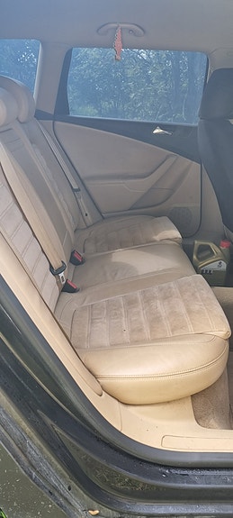 Volkswagen Passat 8 of 16