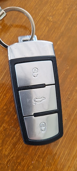 Volkswagen Passat 16 of 16