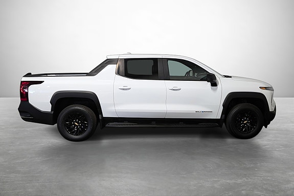 Chevrolet 5 of 26