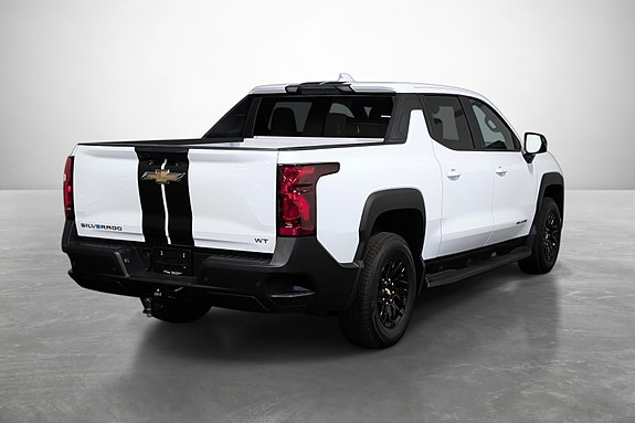 Chevrolet 6 of 26