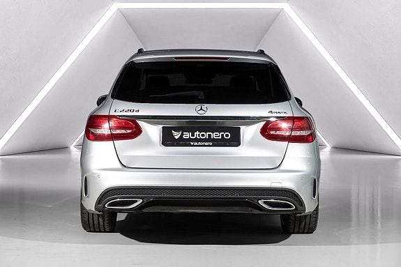 Mercedes-Benz C220 d 4 of 30