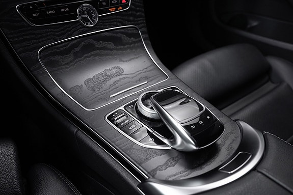 Mercedes-Benz C220 d 24 of 30