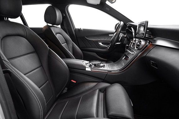 Mercedes-Benz C220 d 28 of 30