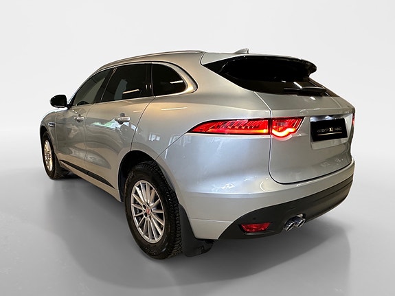 Jaguar F-PACE 5 of 30