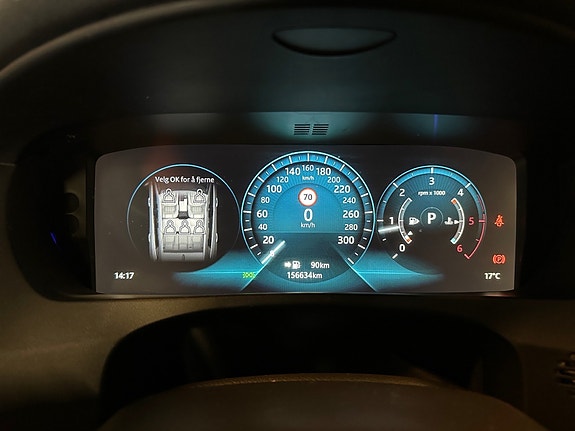 Jaguar F-PACE 15 of 30