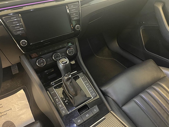 Skoda Superb 15 of 30